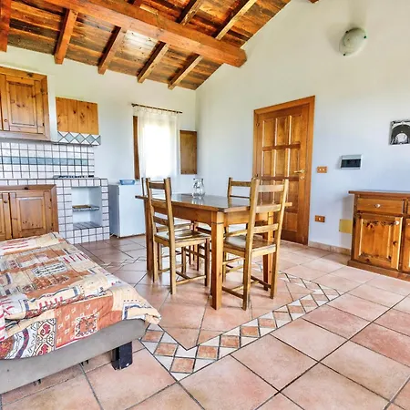 Lejlighedshotel With Swimming-pool In Badesi, With Private Terrace 3*